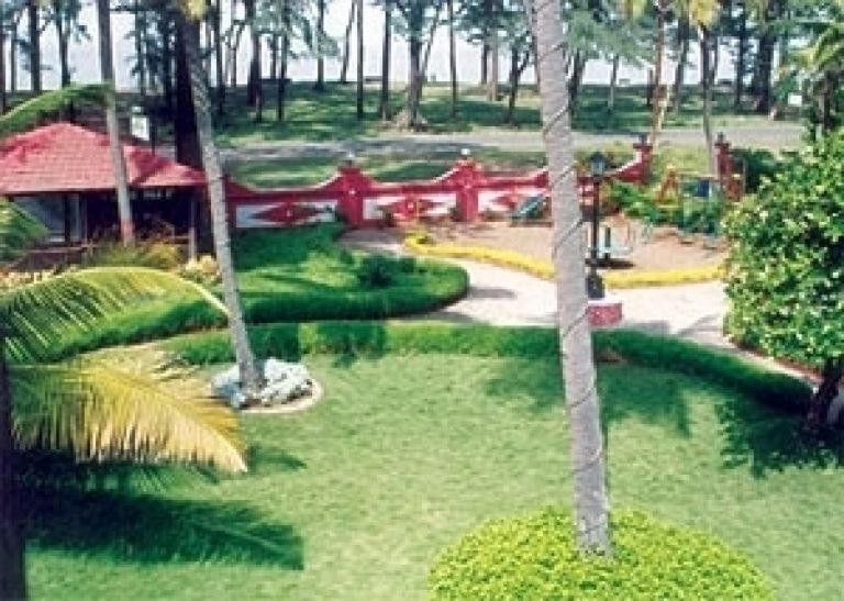 Seawoods Beach Hotel Dahanu Eksteriør bilde